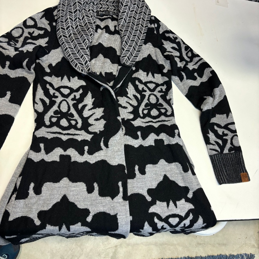 Neve 100% Wool long Cardigan Sweater XS